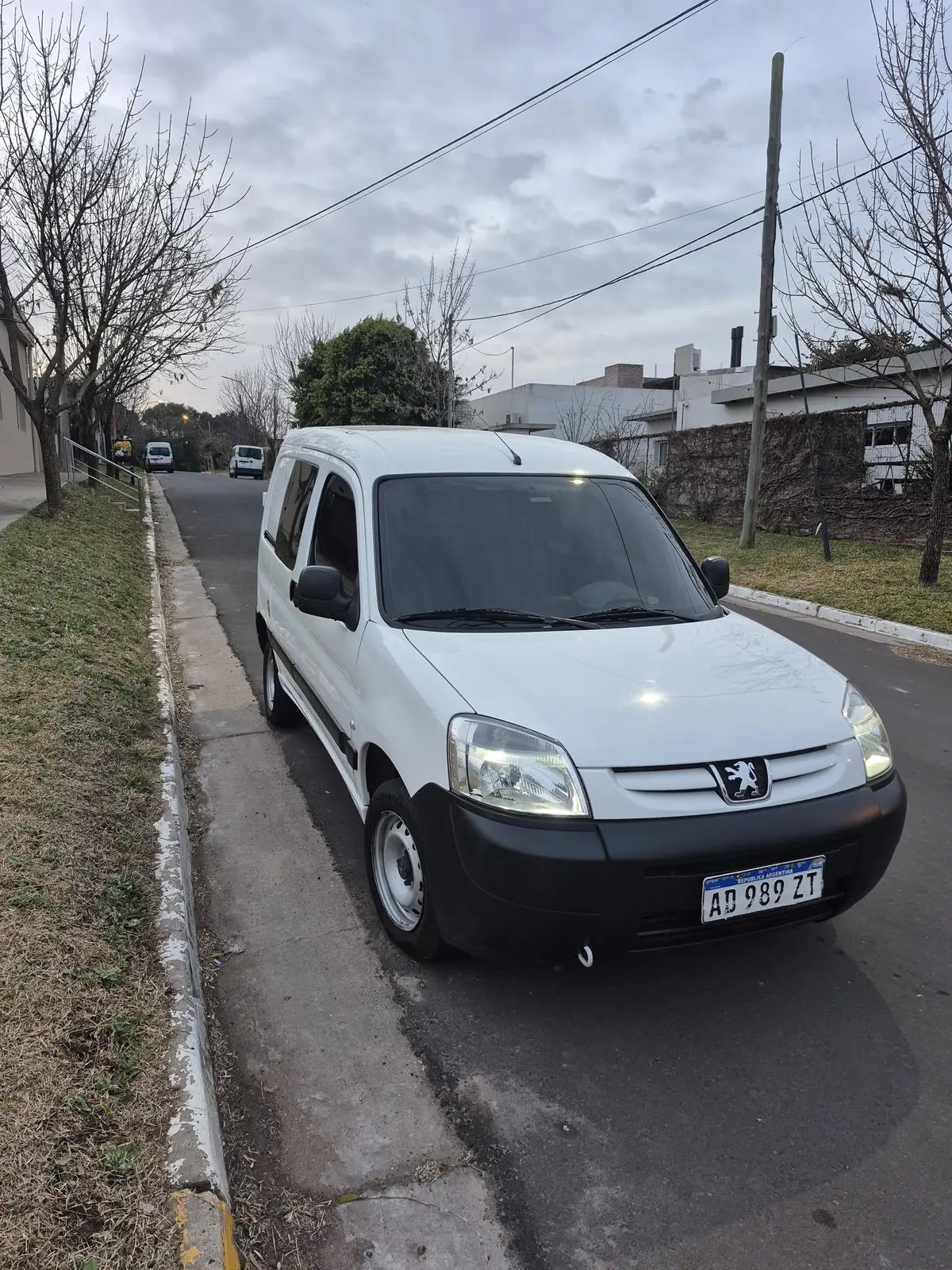 Partner furgon bussines mixto hdi 2019