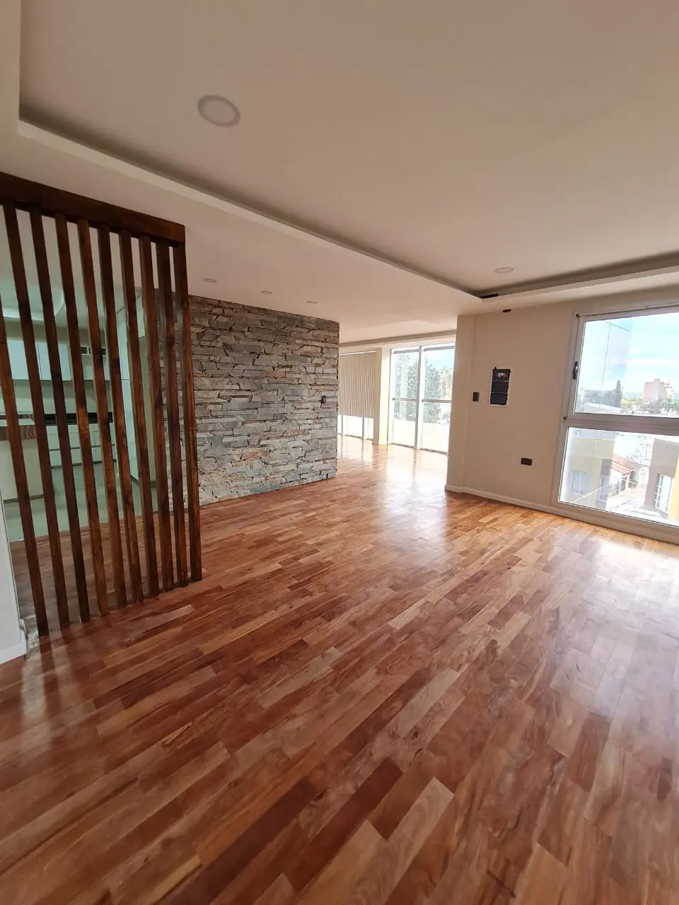 Venta Piso Exclusivo a estrenar parque / Centro