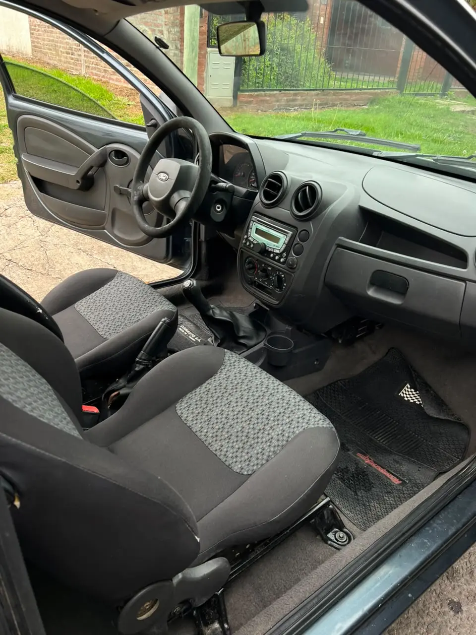 SE VENDE FORD KA 1.0   2011