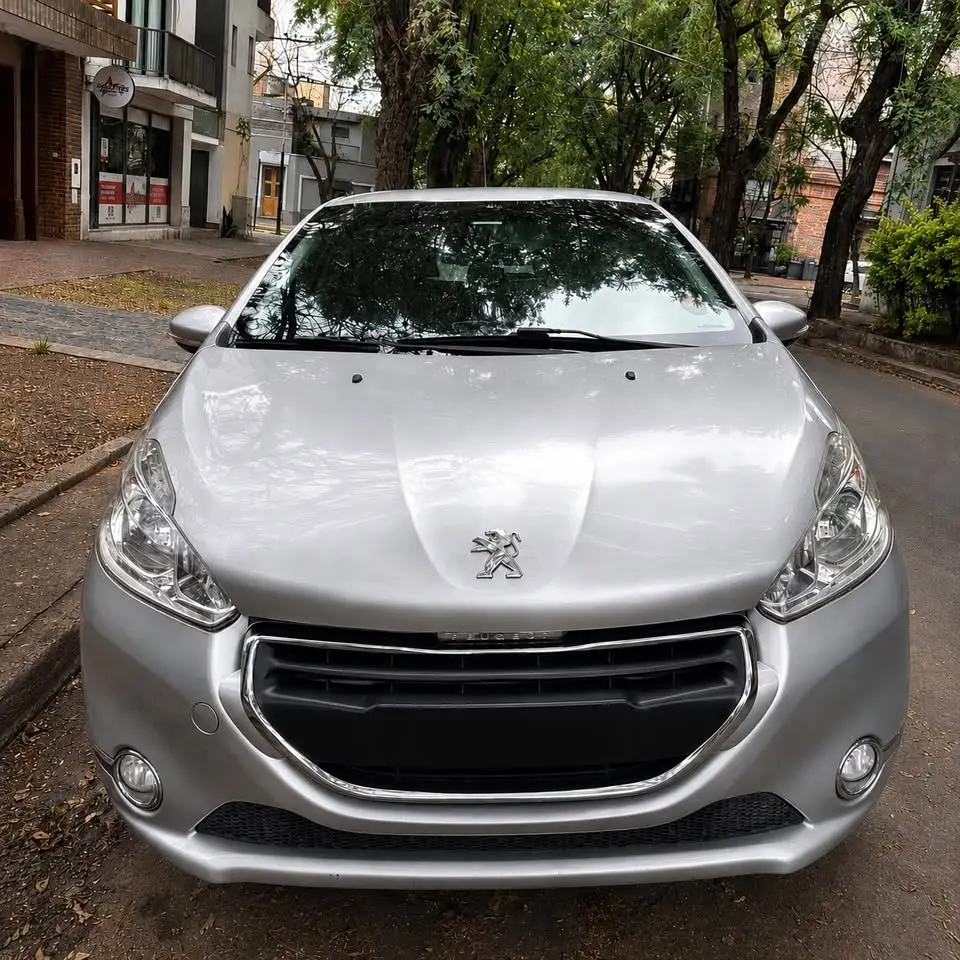 PEUGEOT 208 1.5 ALLURE TOUCHSCREEN - AÑO 2.015