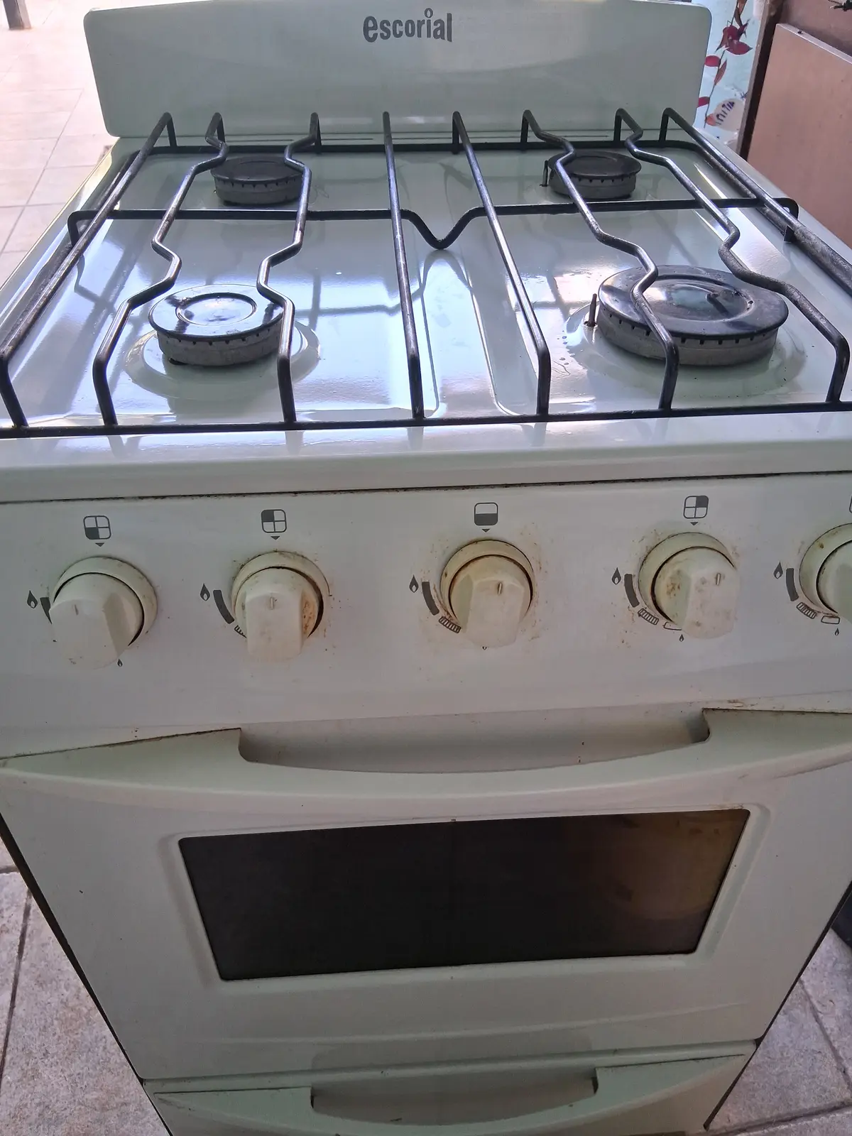Vendo cocina impecable