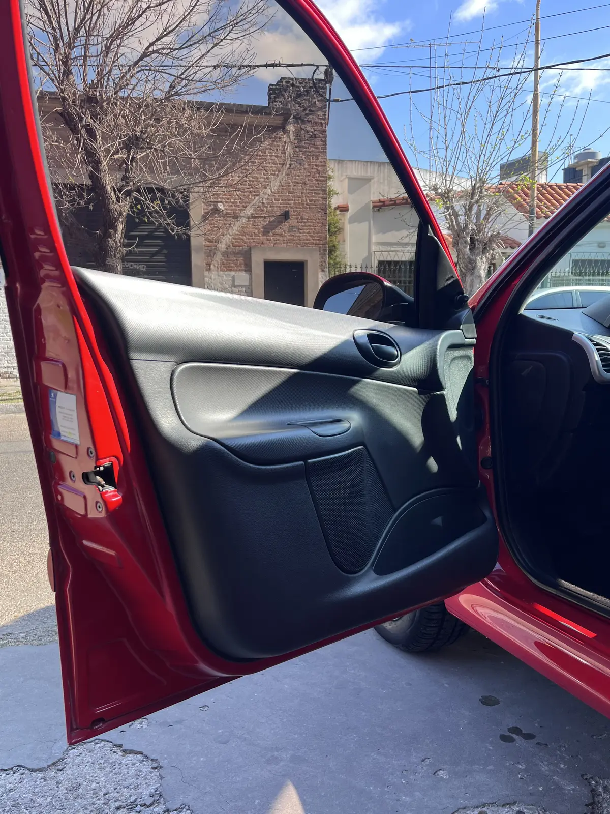Peugeot 207 2015