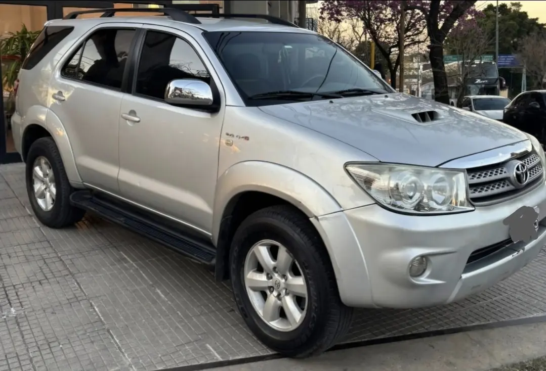 Toyota Hilux SW4