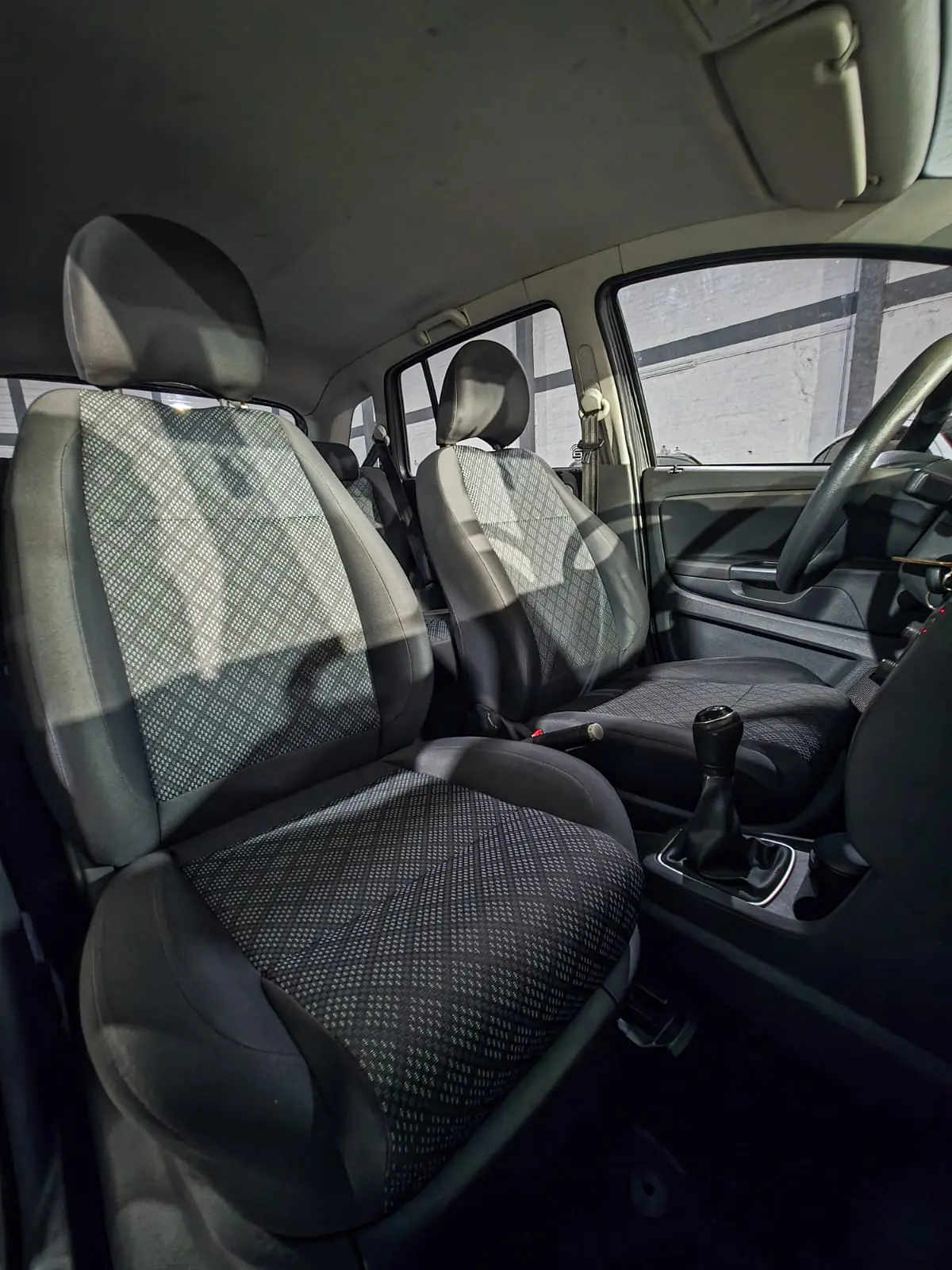 Volkswagen Suran Confort 2017